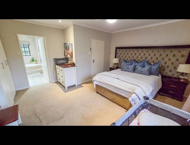 3 BEDROOM SECTIONAL TITLE FOR SALE IN MONTROSE